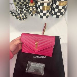 CASSANDRE MATELASSÉ CHAIN WALLET IN GRAIN DE POUDRE EMBOSSED LEATHER